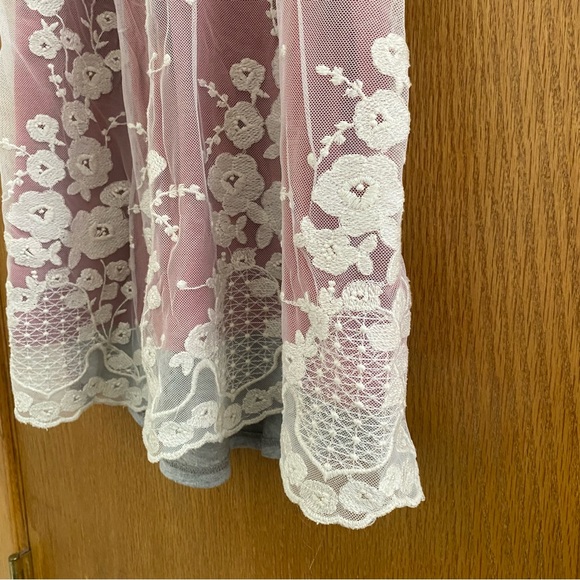 Layered Floral Mesh Lace Tank Top - Size S - Picture 13 of 16